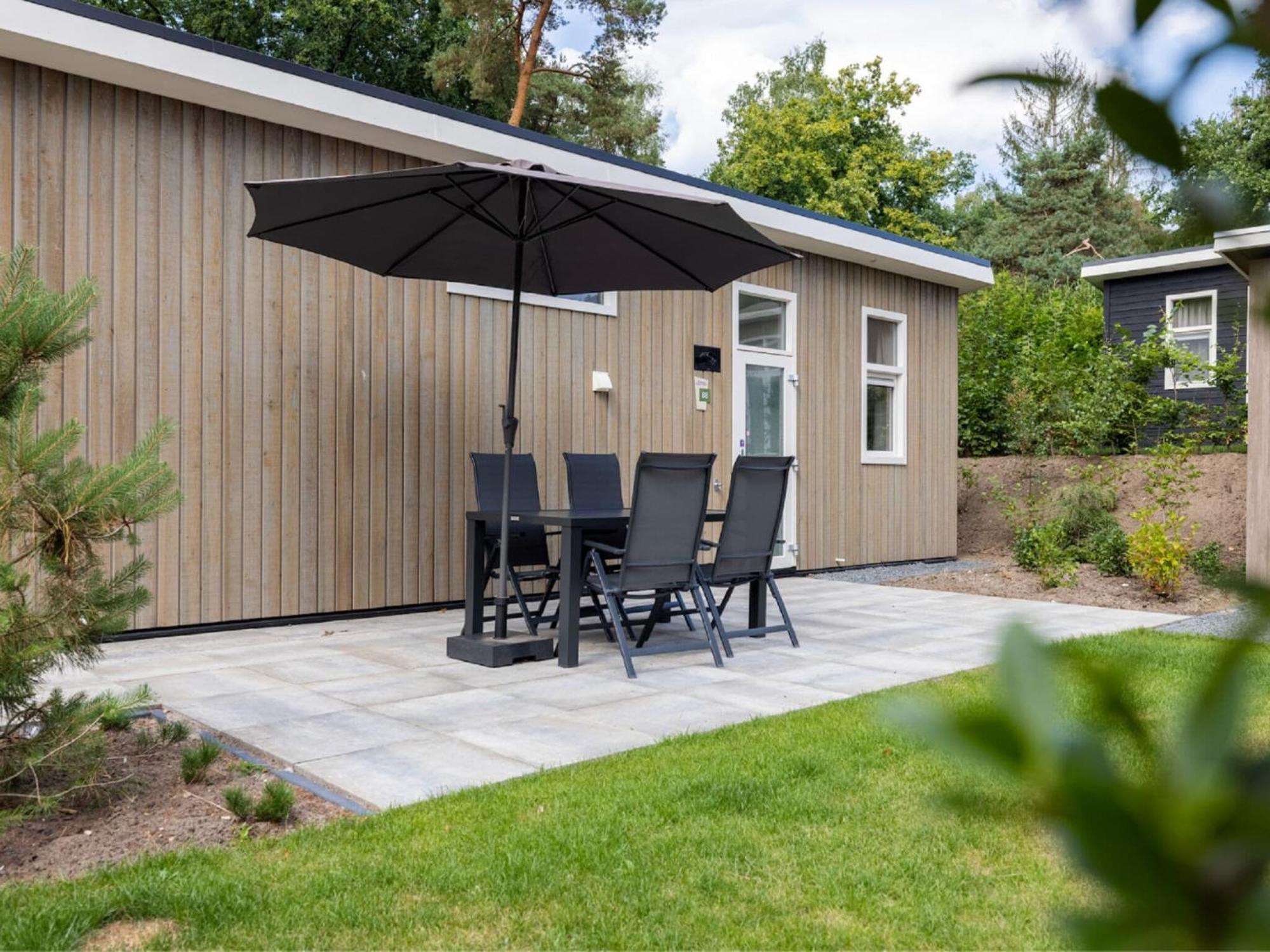Comfortable Chalet With Combination Microwave Near The Veluwe Хундерло Экстерьер фото