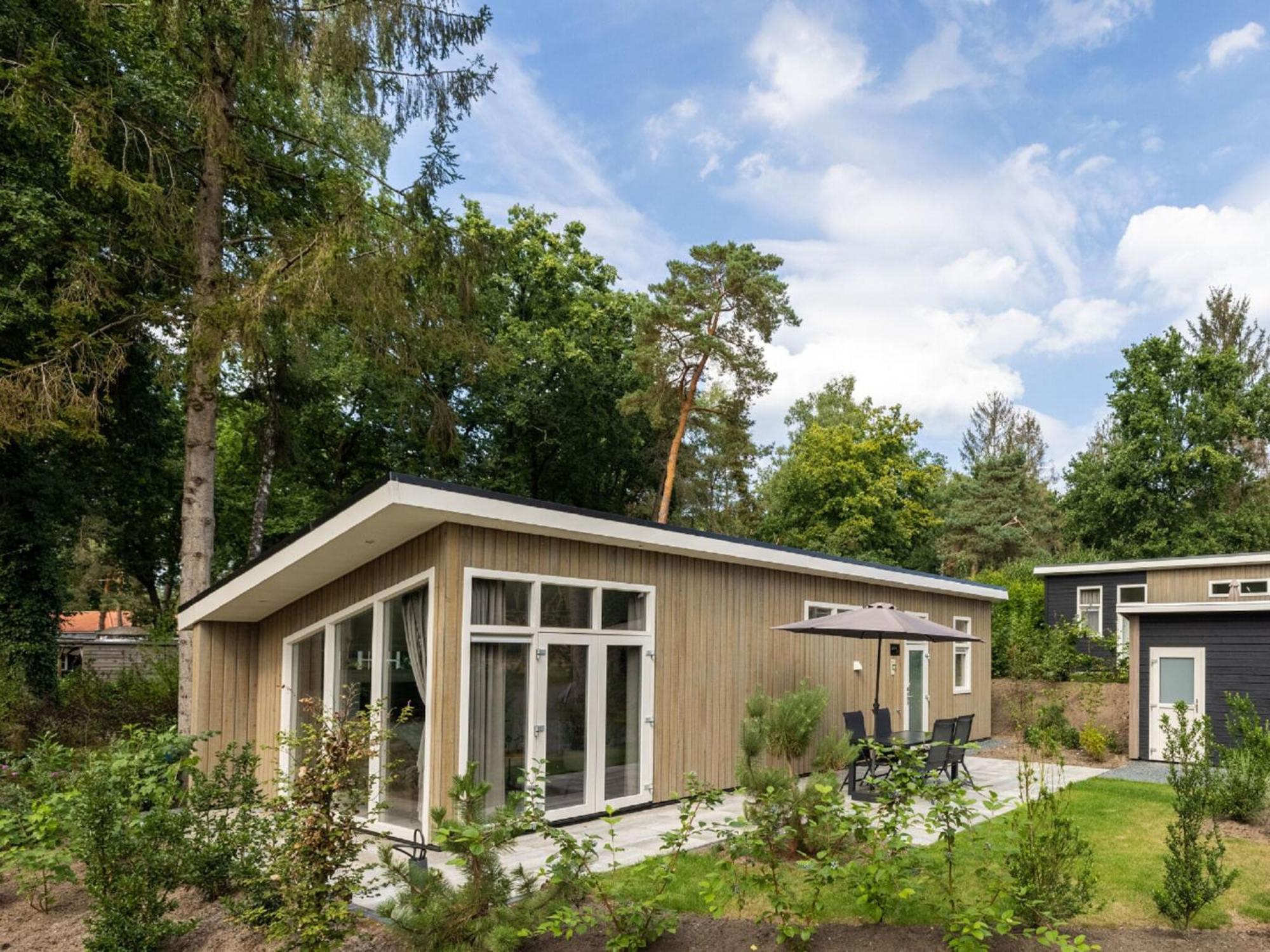 Comfortable Chalet With Combination Microwave Near The Veluwe Хундерло Экстерьер фото